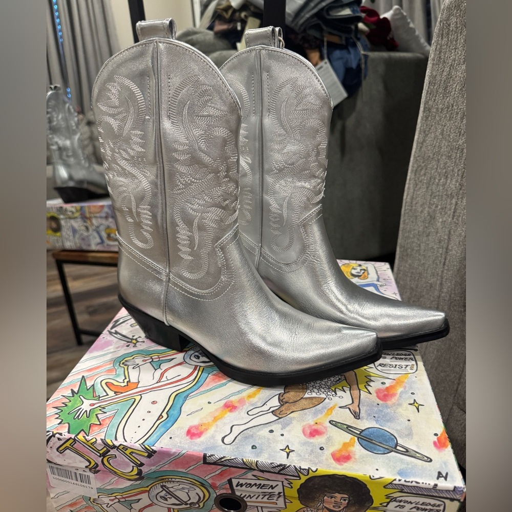 Jeffrey Campbell Dagget Western Silver Boot - Picture 3 of 5